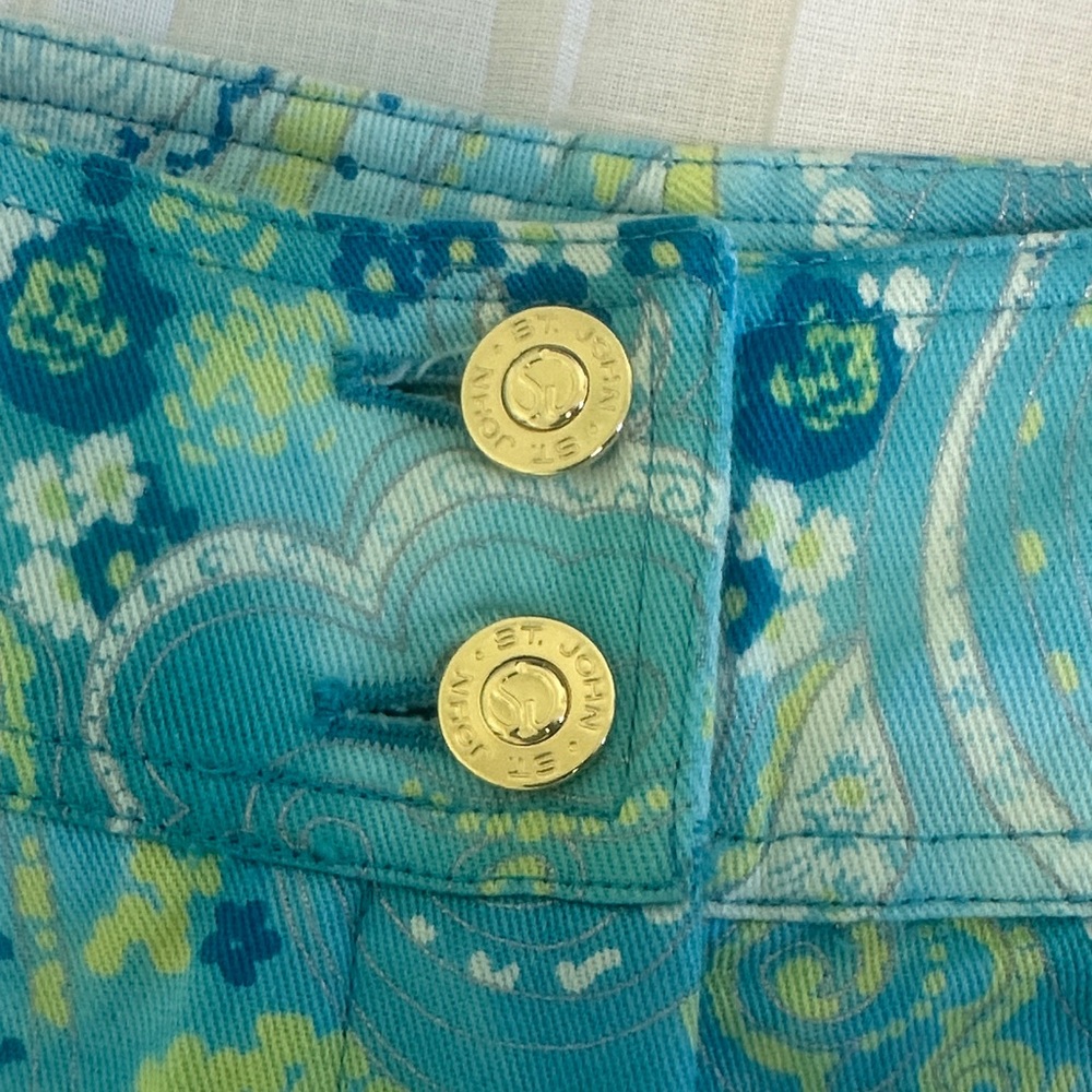 St. John Sport by Marie Gray Turquoise & Aqua Paisley Cropped Pants - Picture 3 of 8